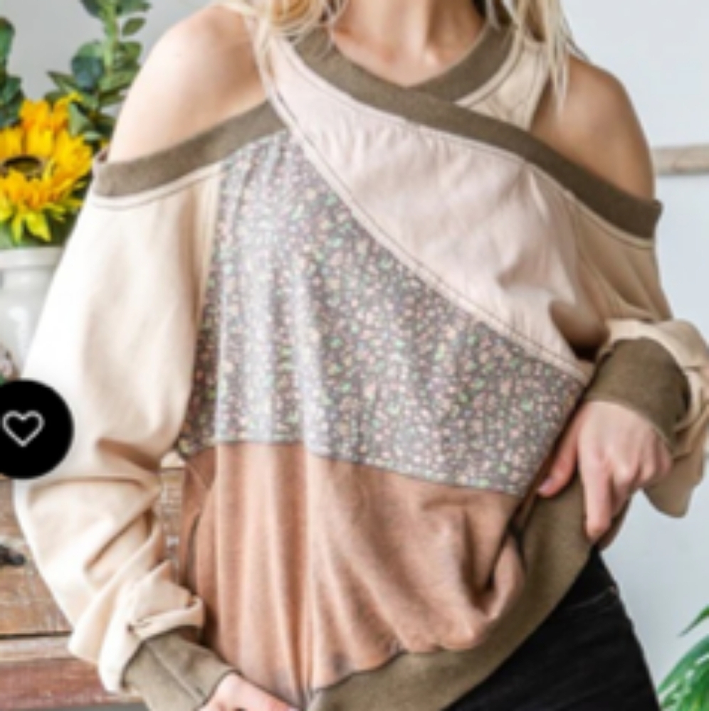 NWT! Oli&Hali Washed Mix Media Cutout Shoulder Pullover Top Large